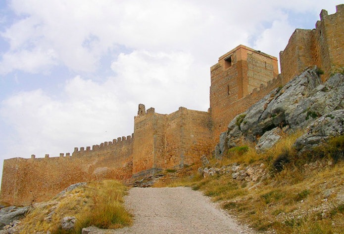 Замок Монтеагудо
