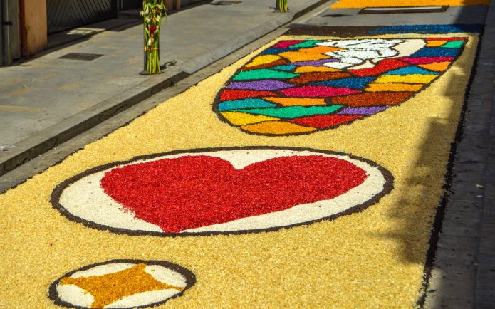 Праздник цветочных ковров в Бланесе - фото