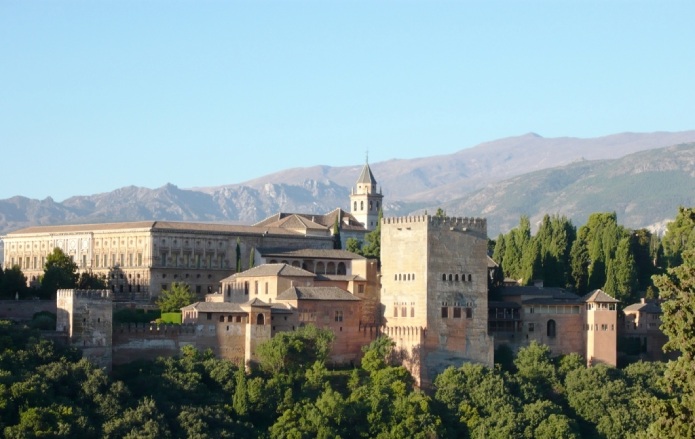 Комплекс Альгамбра - фото