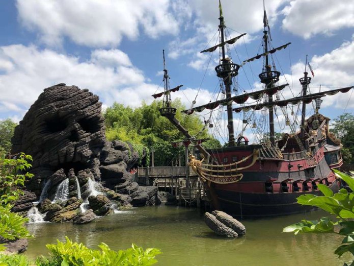 Пиратский корабль Диснейленд Париж - фото